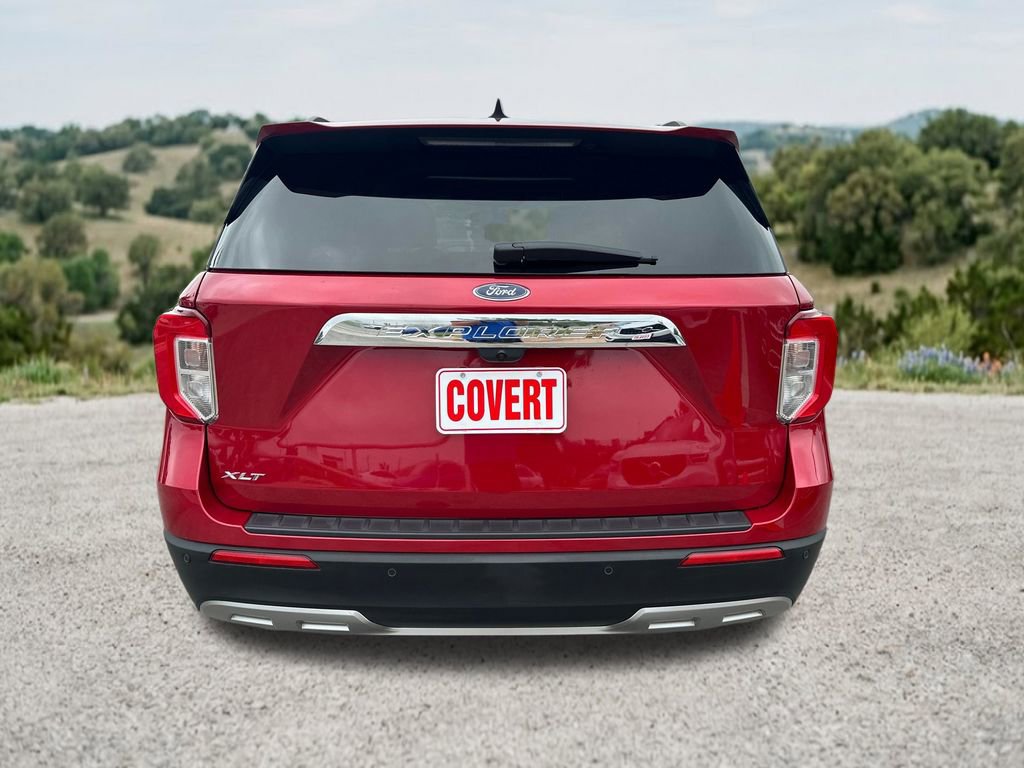 Used 2024 Ford Explorer XLT w/ Equipment Group 202A RWD image 9