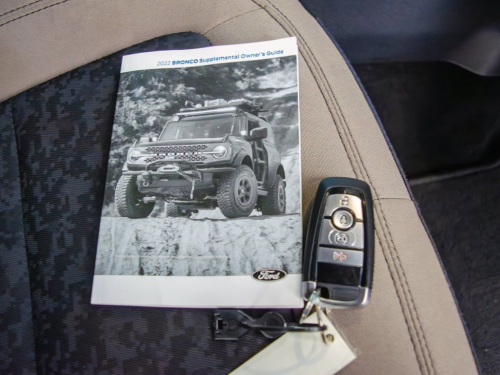 Used 2022 Ford Bronco Wildtrak image 38