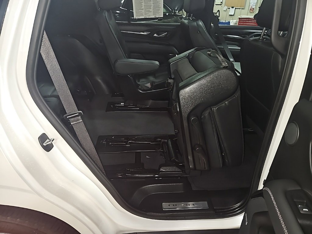Used 2024 GMC Yukon Denali w/ Max Trailering Package image 35