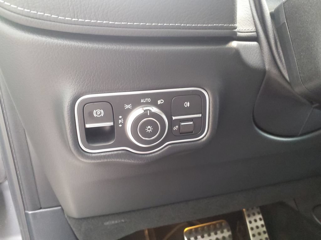 Used 2026 Mercedes-Benz G 550 image 24