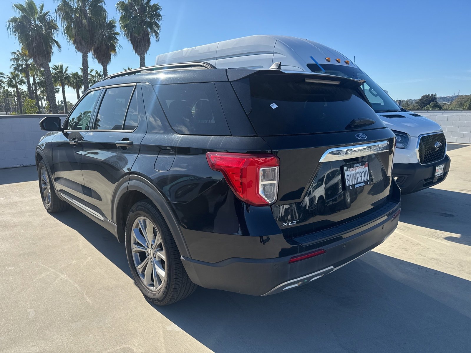 Used 2021 Ford Explorer XLT w/ Equipment Group 202A image 2