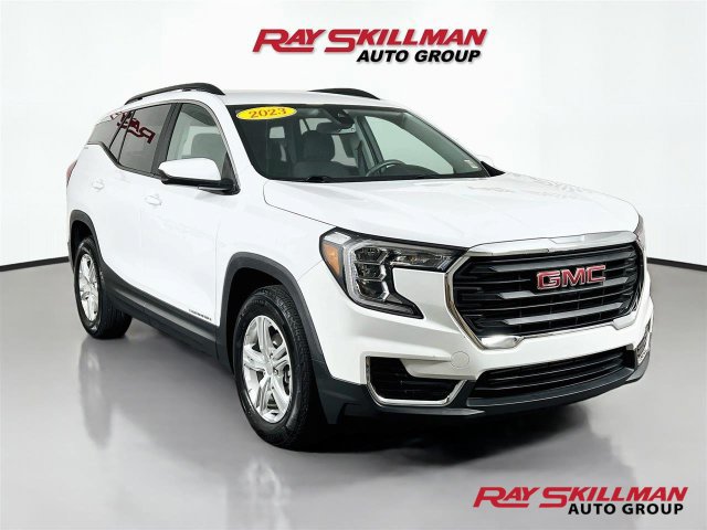 Used 2023 GMC Terrain SLE FWD image 1