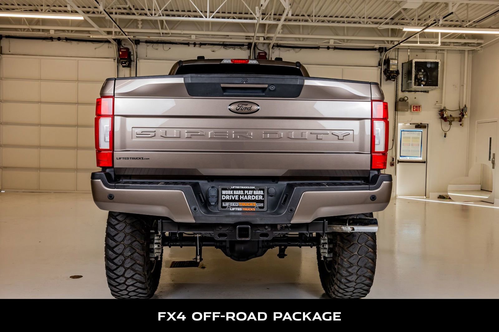 Used 2021 Ford F250 Lariat w/ Lariat Ultimate Package AWD/4WD image 8