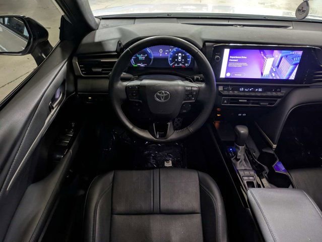 Used 2025 Toyota Camry XSE FWD image 15