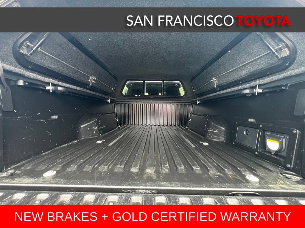 Certified 2022 Toyota Tacoma TRD Off-Road w/ Technology Package AWD/4WD image 37