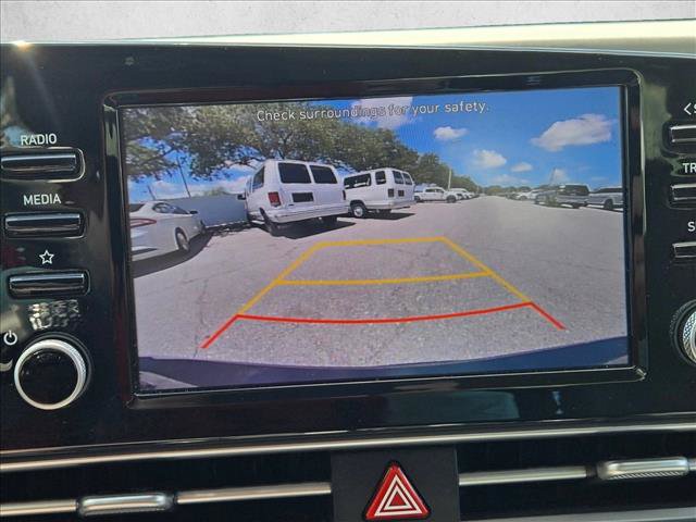 Used 2022 Hyundai Elantra SEL w/ Convenience Package FWD image 16