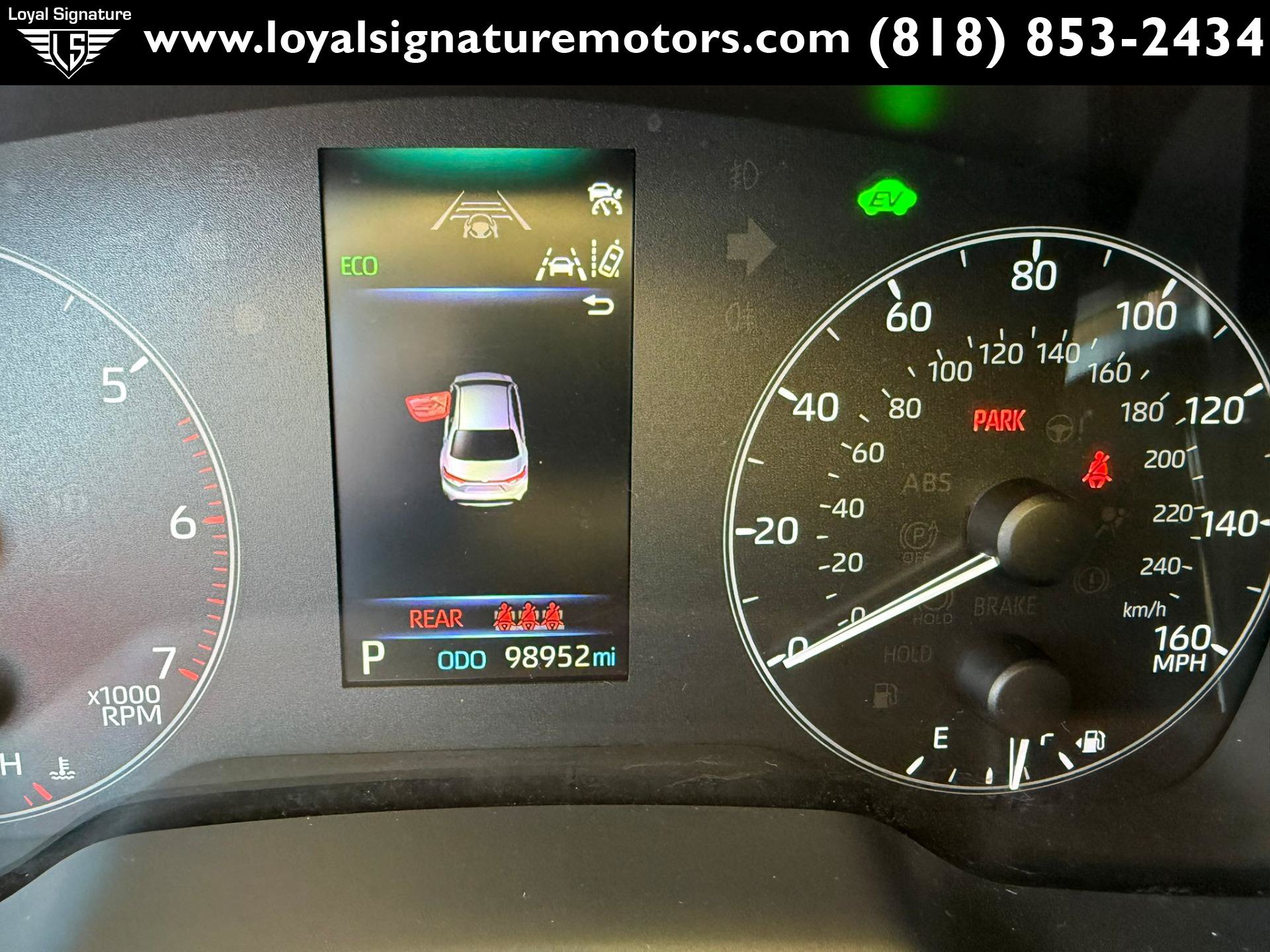 Used 2024 Toyota Corolla LE FWD image 23