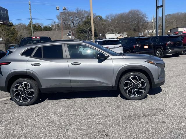 New 2026 Chevrolet Trax RS w/ Driver Confidence Package image 2