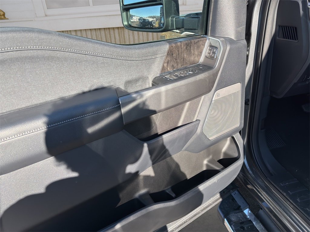 New 2026 Ford F250 Lariat w/ Chrome Package image 20