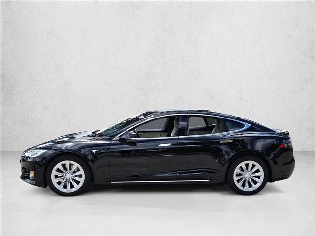 Used 2020 Tesla Model S Long Range Plus image 9
