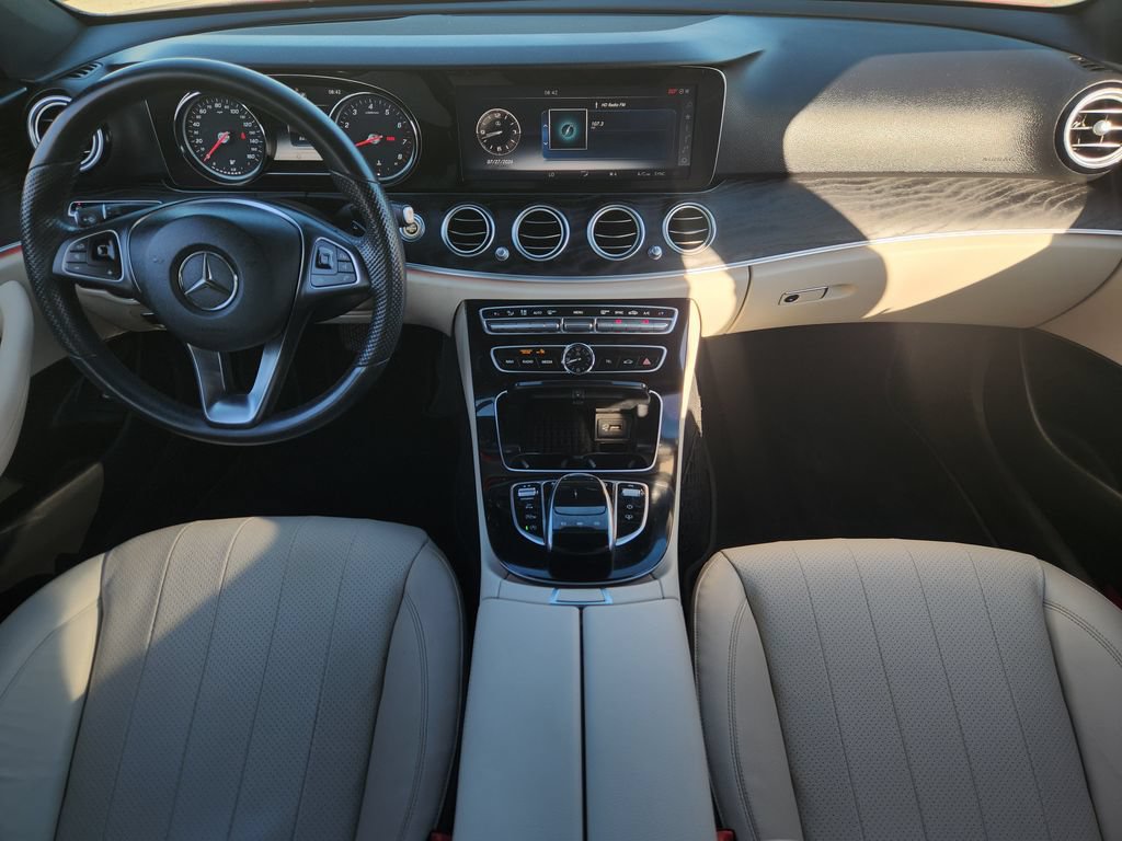 Used 2017 Mercedes-Benz E 300 image 22