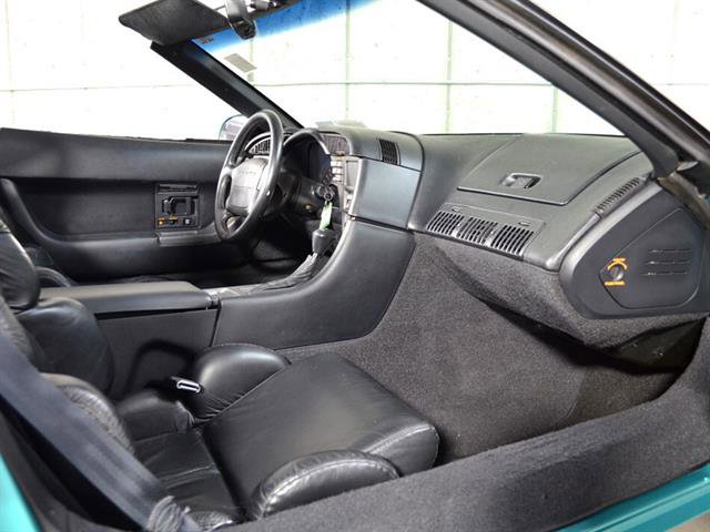 Used 1991 Chevrolet Corvette Convertible image 23
