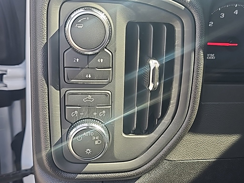 New 2026 GMC Sierra 2500 Pro w/ Convenience Package image 16