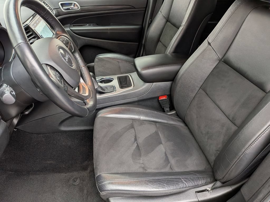 Used 2022 Jeep Grand Cherokee Laredo X AWD/4WD image 18