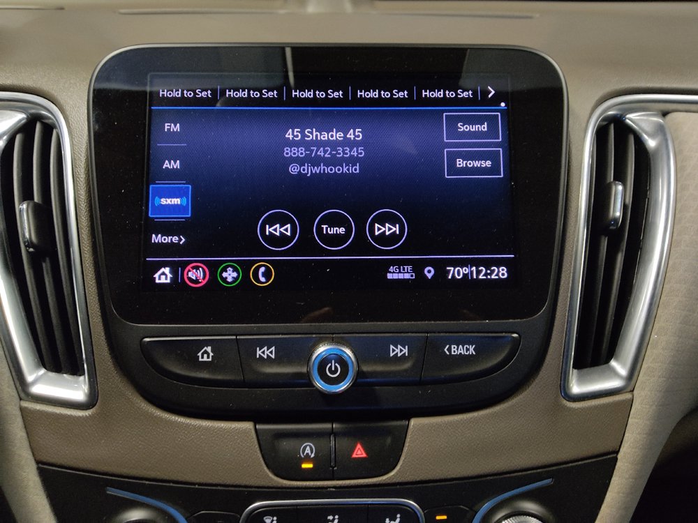 Used 2020 Chevrolet Malibu LT FWD image 25