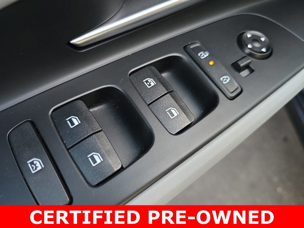 Certified 2025 Hyundai Elantra Limited image 28