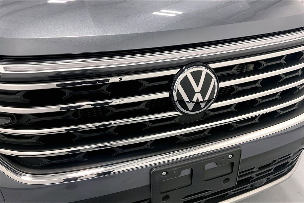 Used 2024 Volkswagen Atlas SE image 30