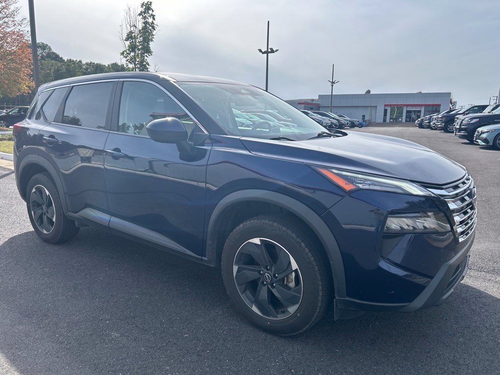 Used 2024 Nissan Rogue SV