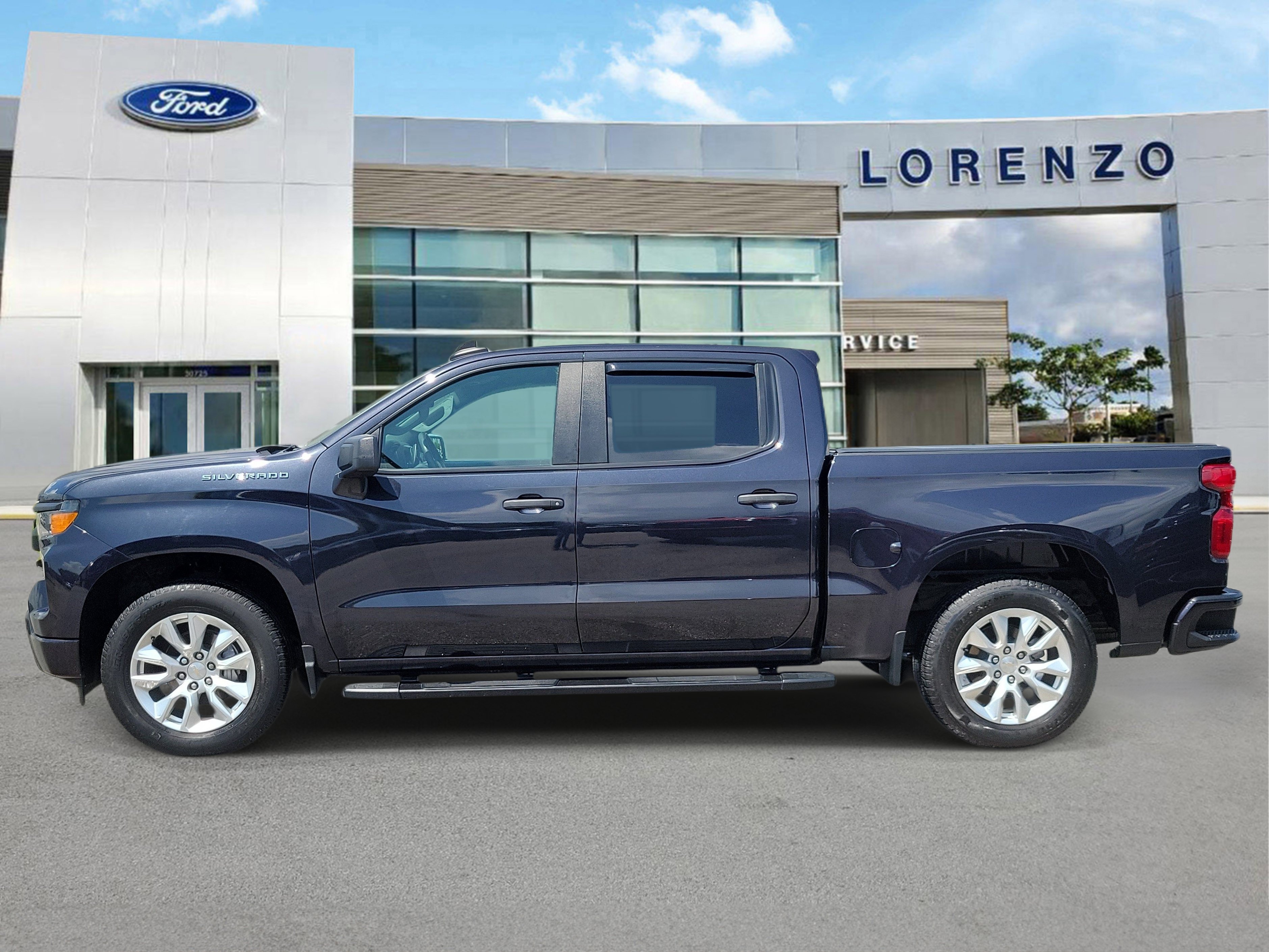 Used 2023 Chevrolet Silverado 1500 Custom RWD image 8