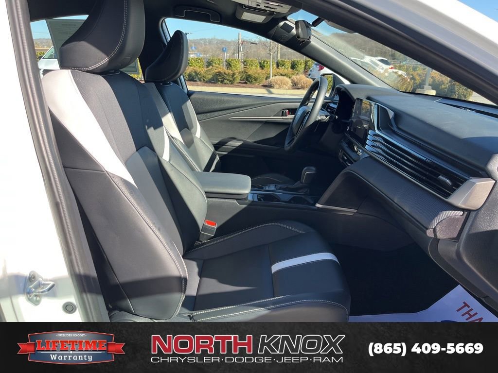 Used 2025 Toyota Camry SE image 24
