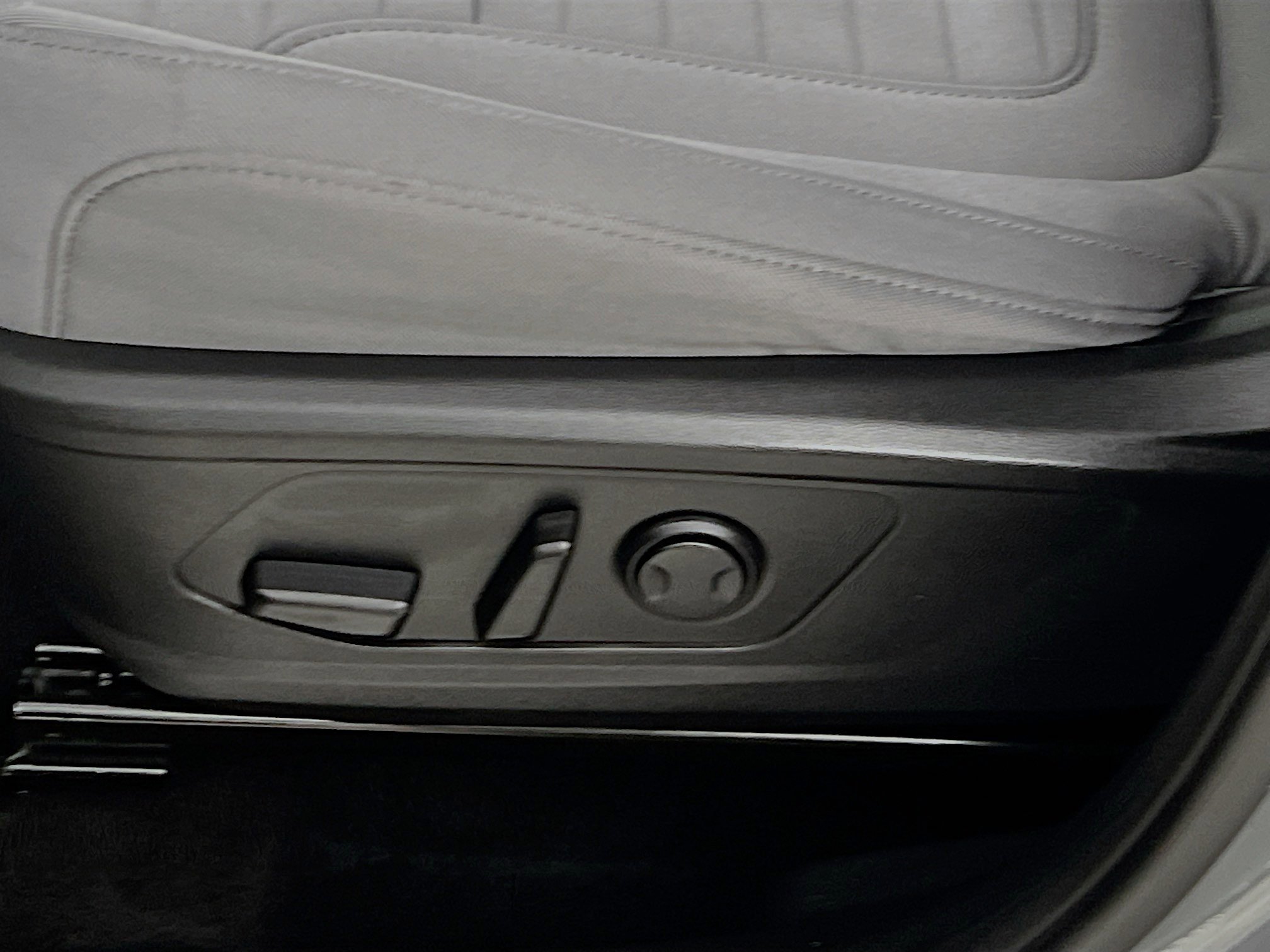 Used 2023 Hyundai Santa Cruz SEL image 16