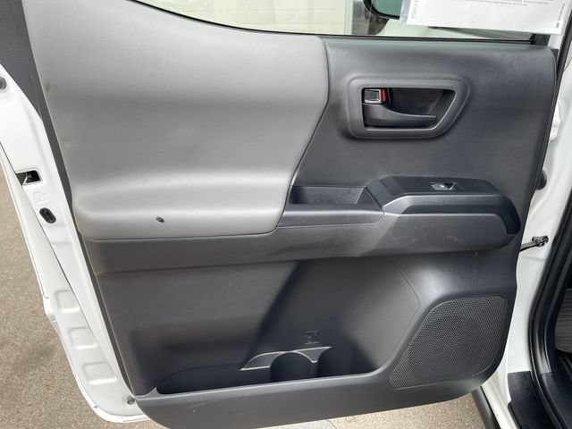 Used 2023 Toyota Tacoma SR AWD/4WD image 28