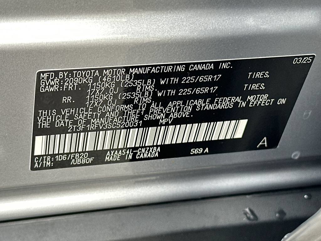 Used 2025 Toyota RAV4 LE AWD/4WD image 31