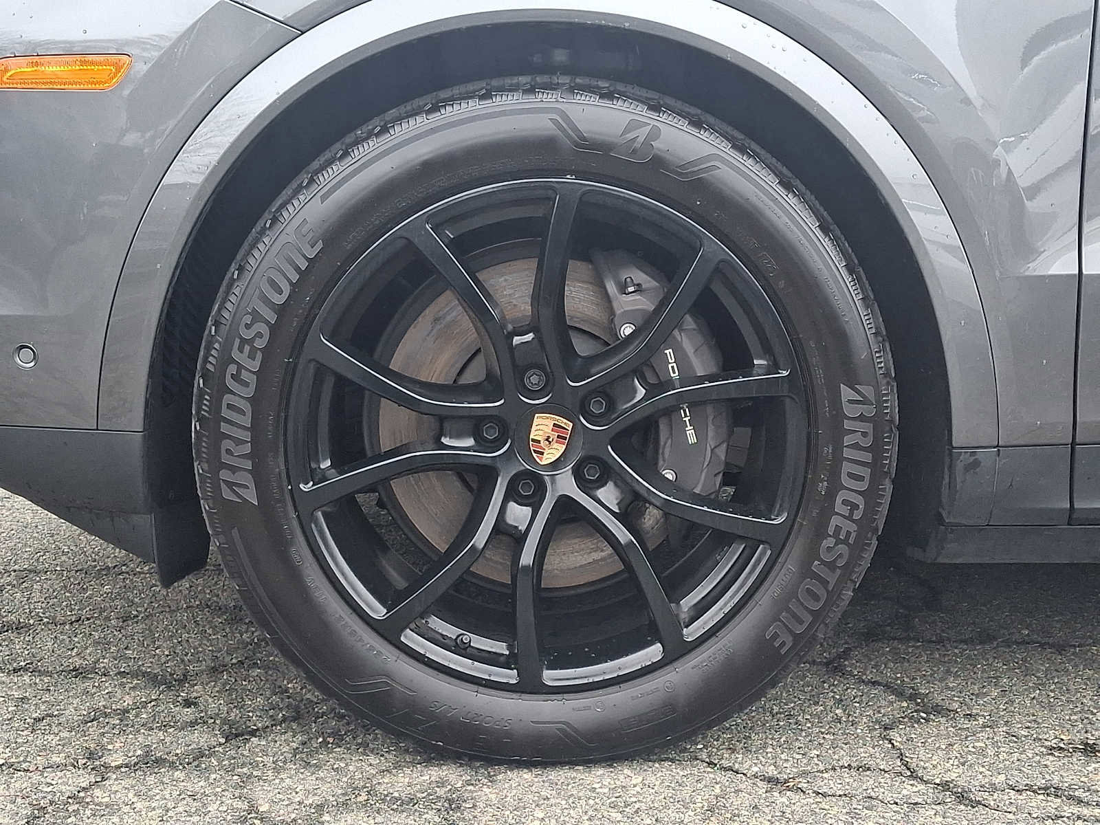 Used 2025 Porsche Cayenne Coupe image 8