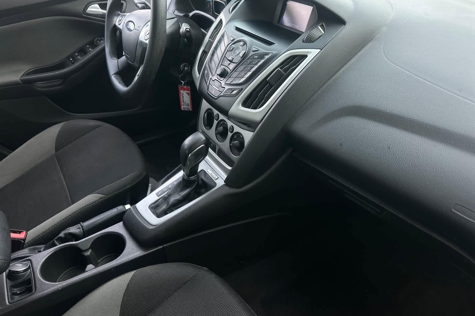 Used 2014 Ford Focus SE FWD image 16