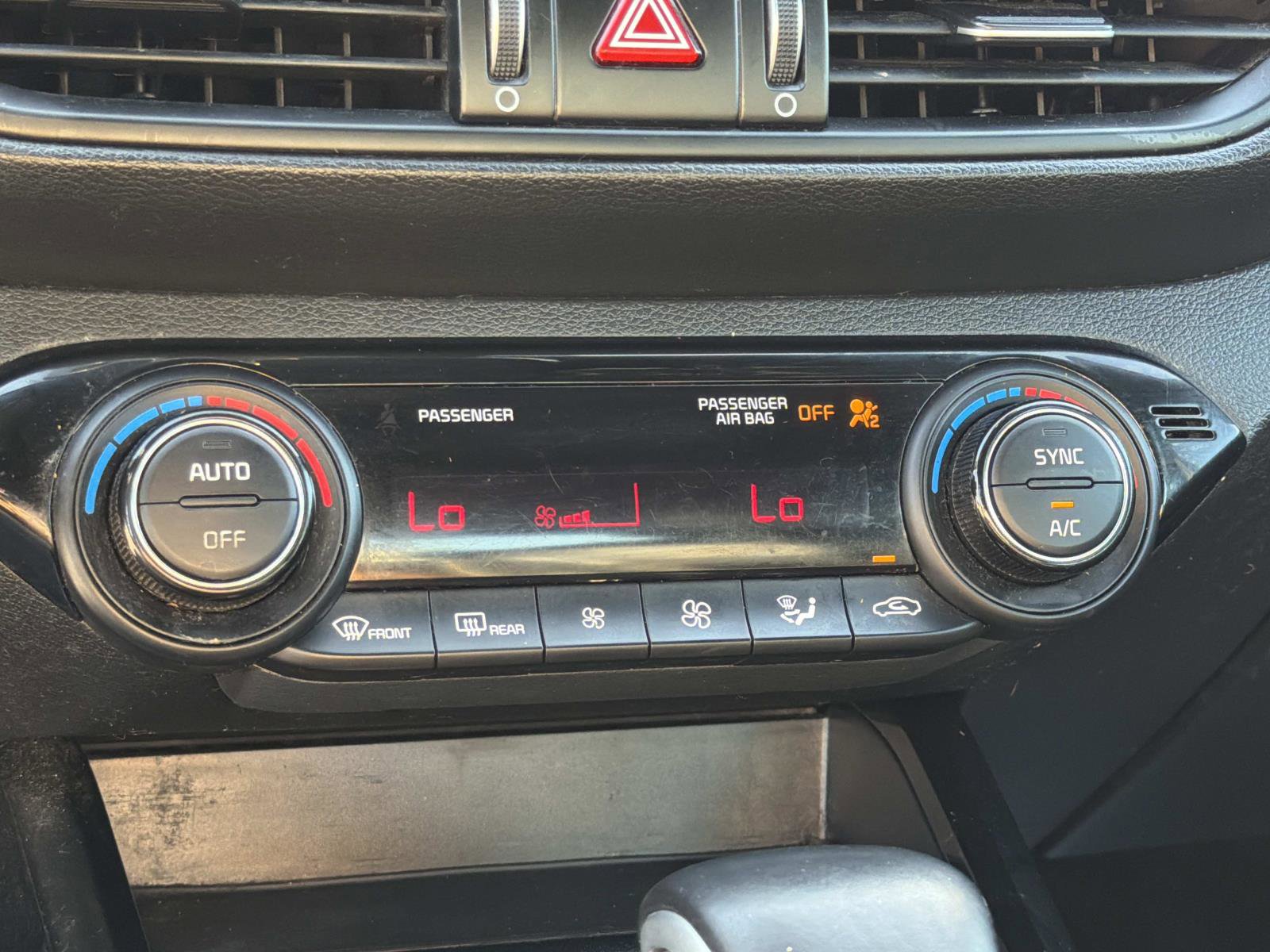 Used 2023 Kia Forte GT-Line image 13