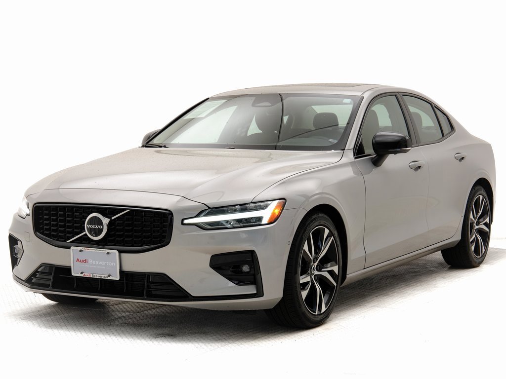 Used 2024 Volvo S60 B5 Plus image 26