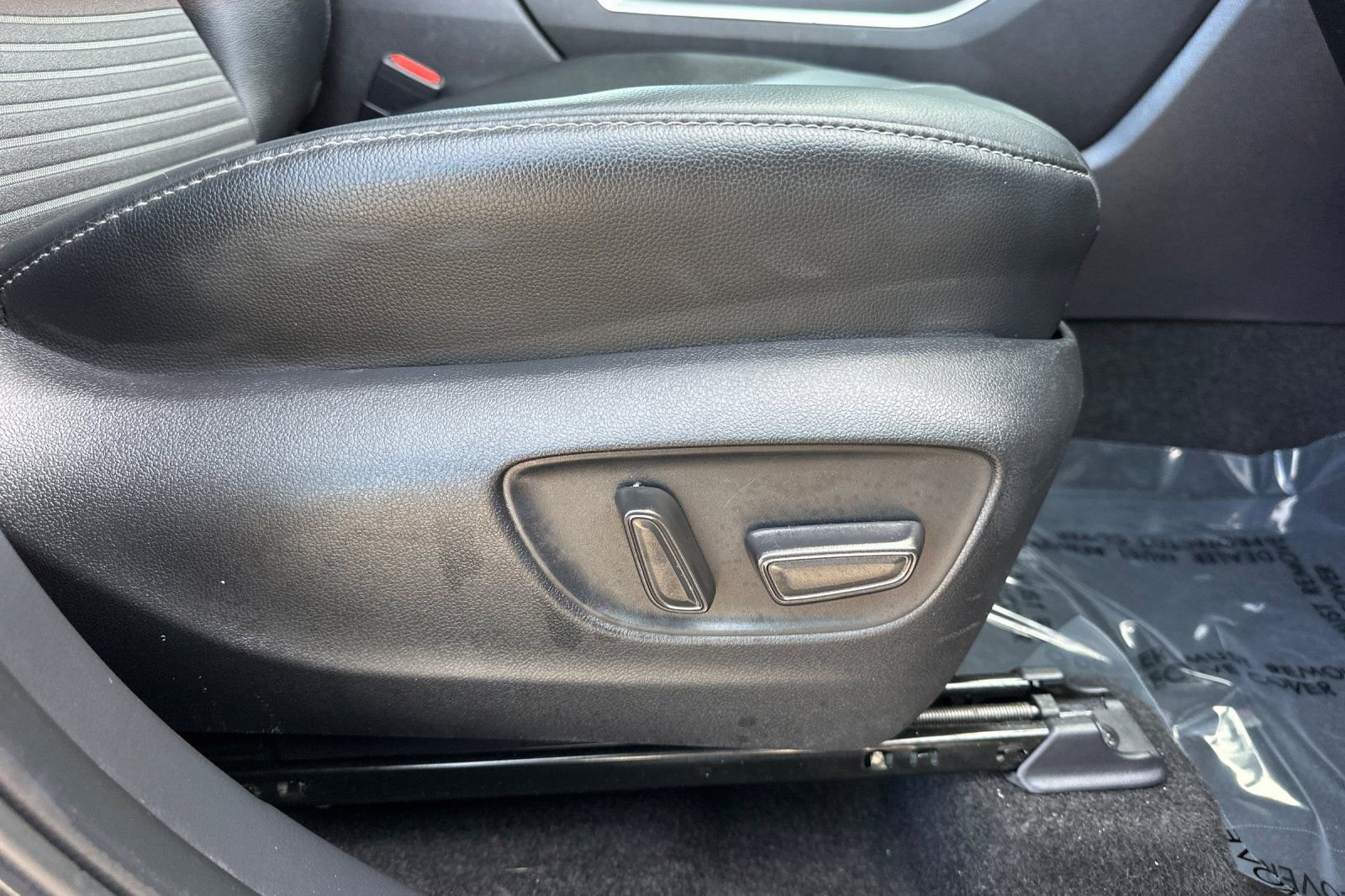 Used 2025 Toyota Highlander XSE image 24