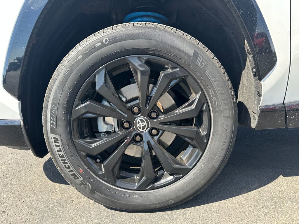 Used 2023 Toyota RAV4 XSE AWD/4WD image 12