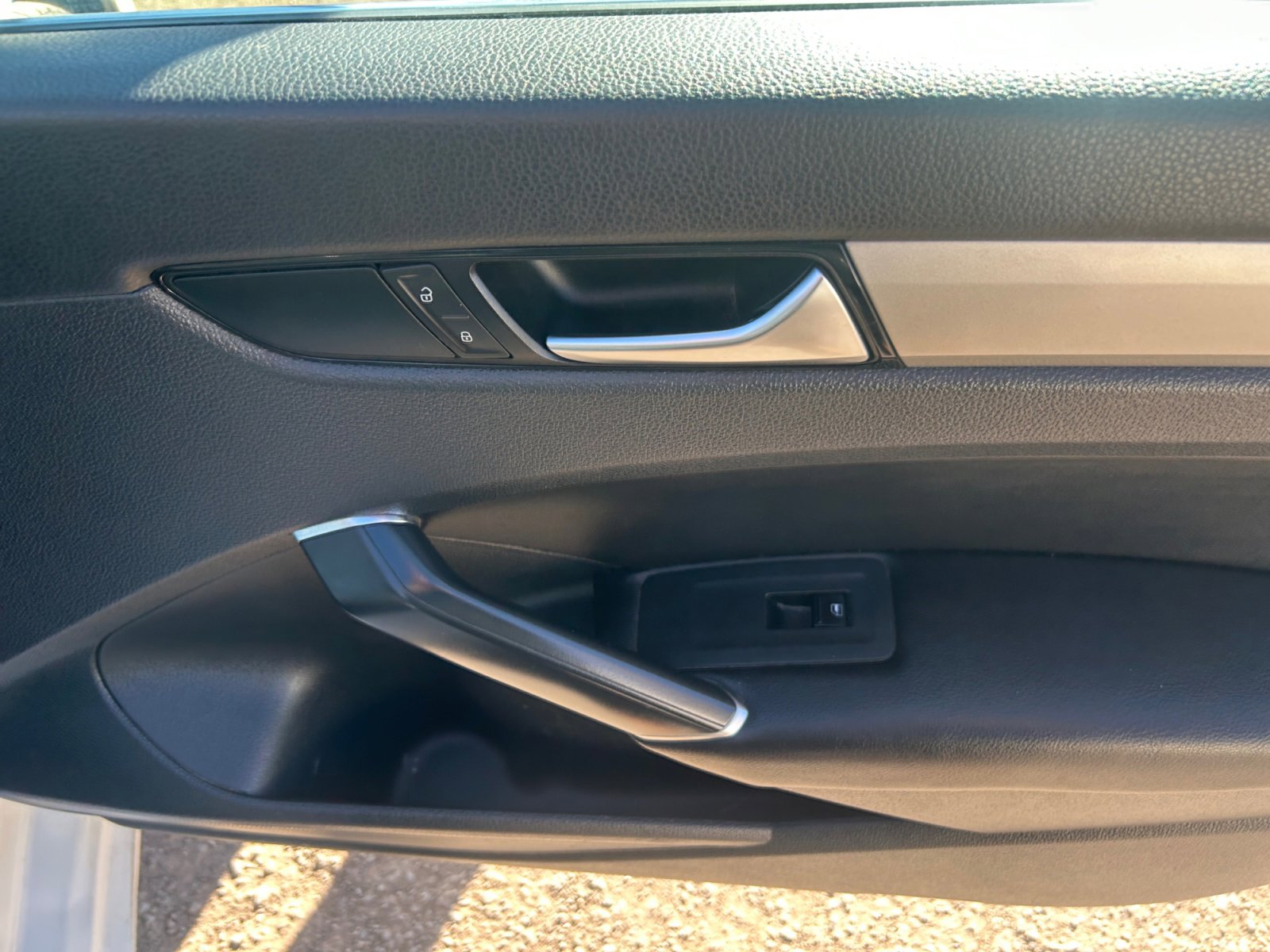 Used 2020 Volkswagen Passat 2.0T SE image 27