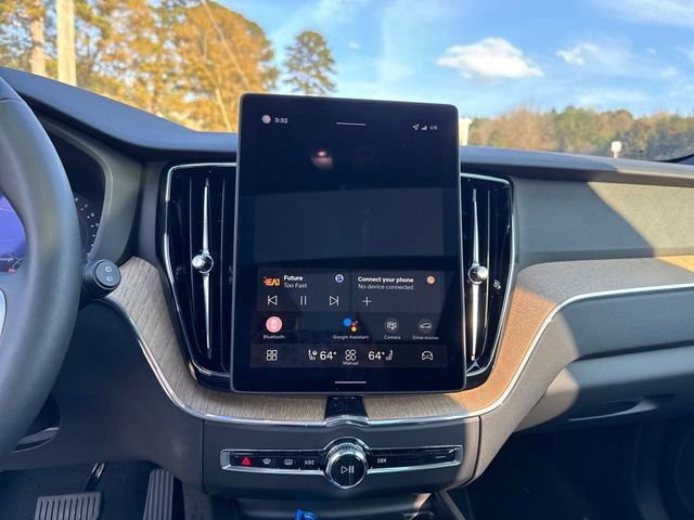 Used 2026 Volvo XC60 B5 Plus w/ Protection Package Premier image 23