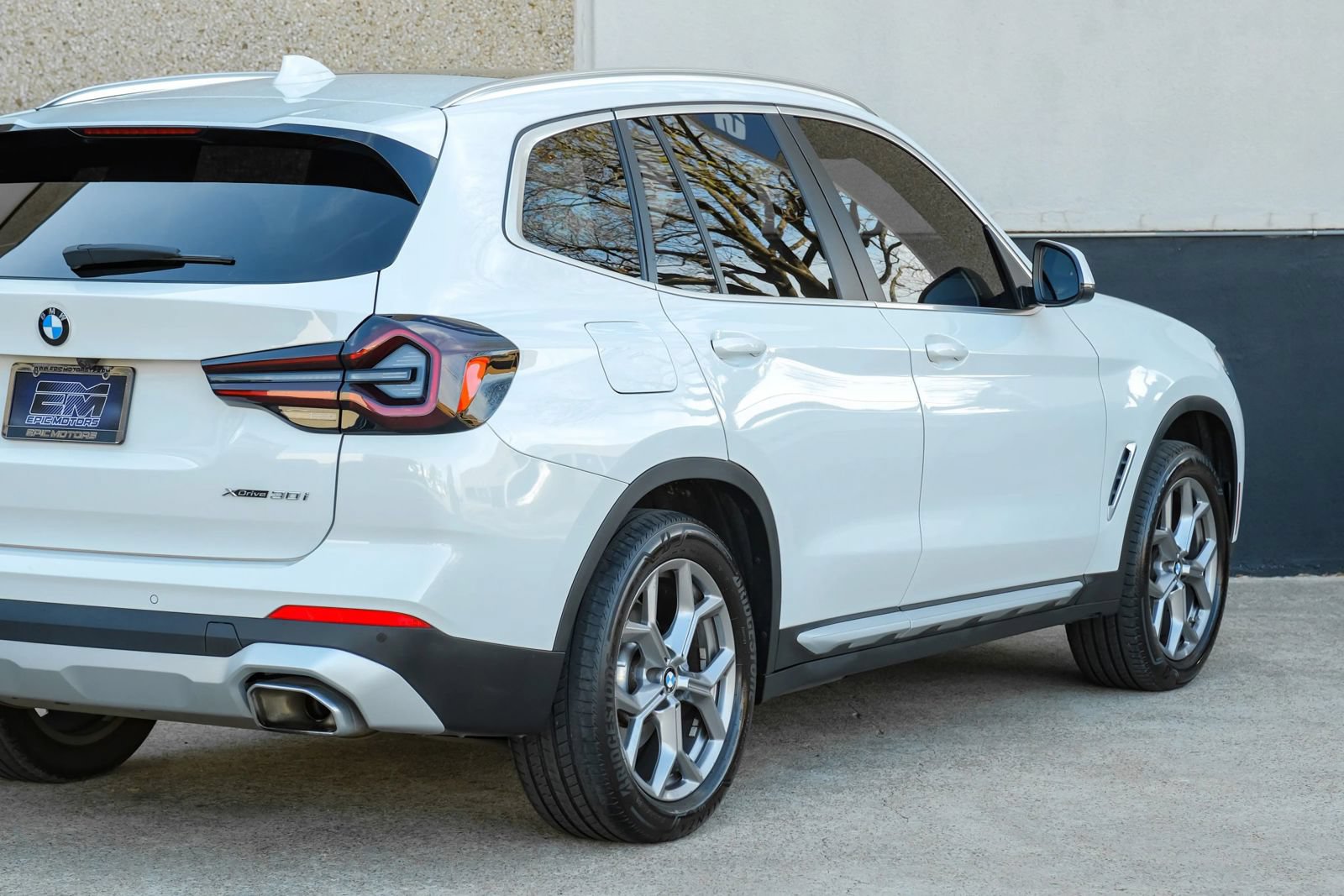 Used 2023 BMW X3 xDrive30i w/ Premium Package w/ZPA AWD/4WD image 7