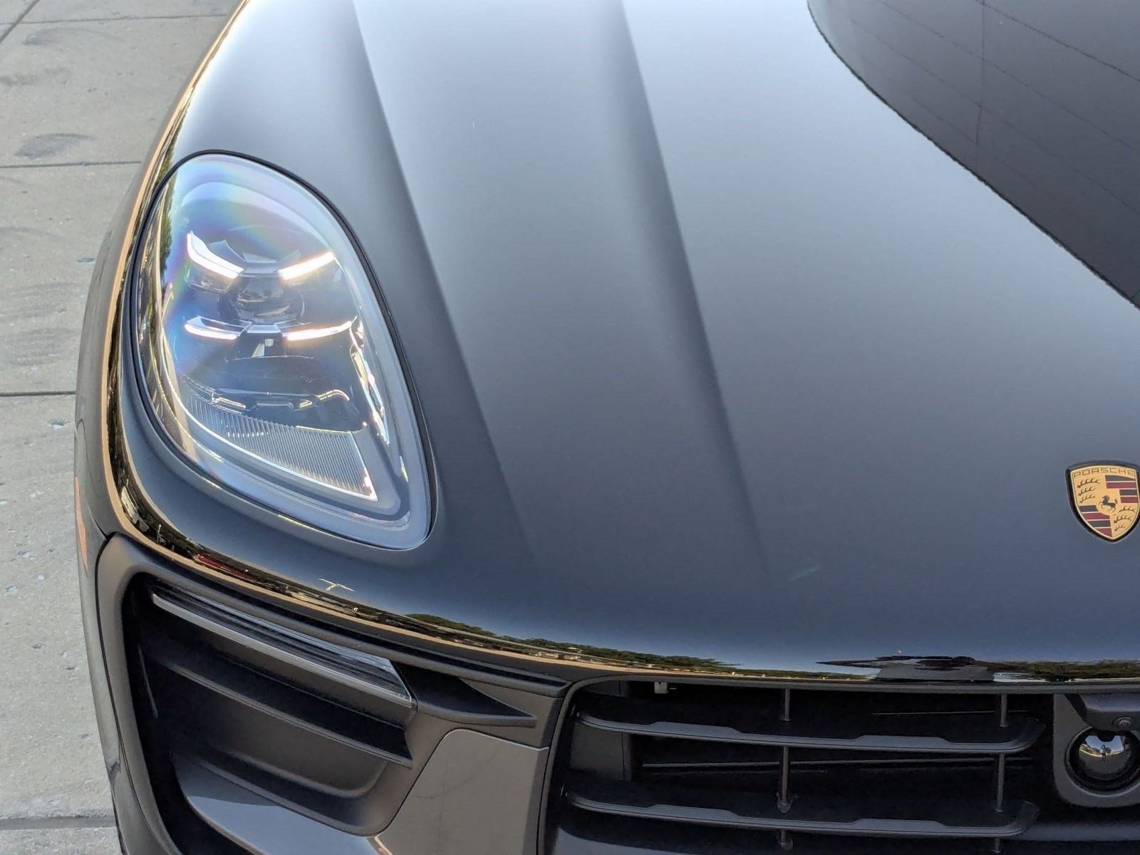 Certified 2026 Porsche Macan Turbo AWD/4WD image 12