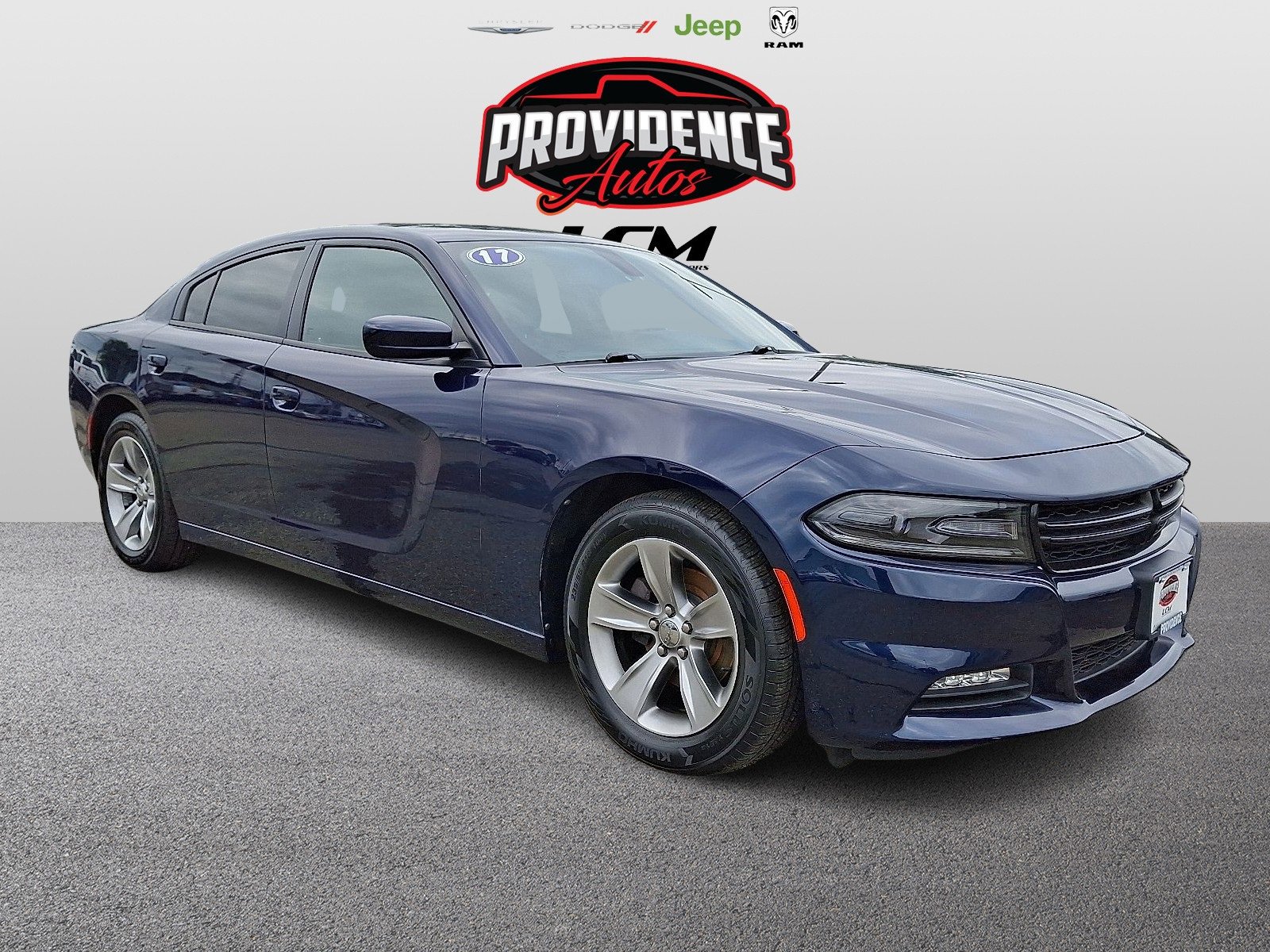 Used 2017 Dodge Charger SXT w/ Navigation & Travel Group