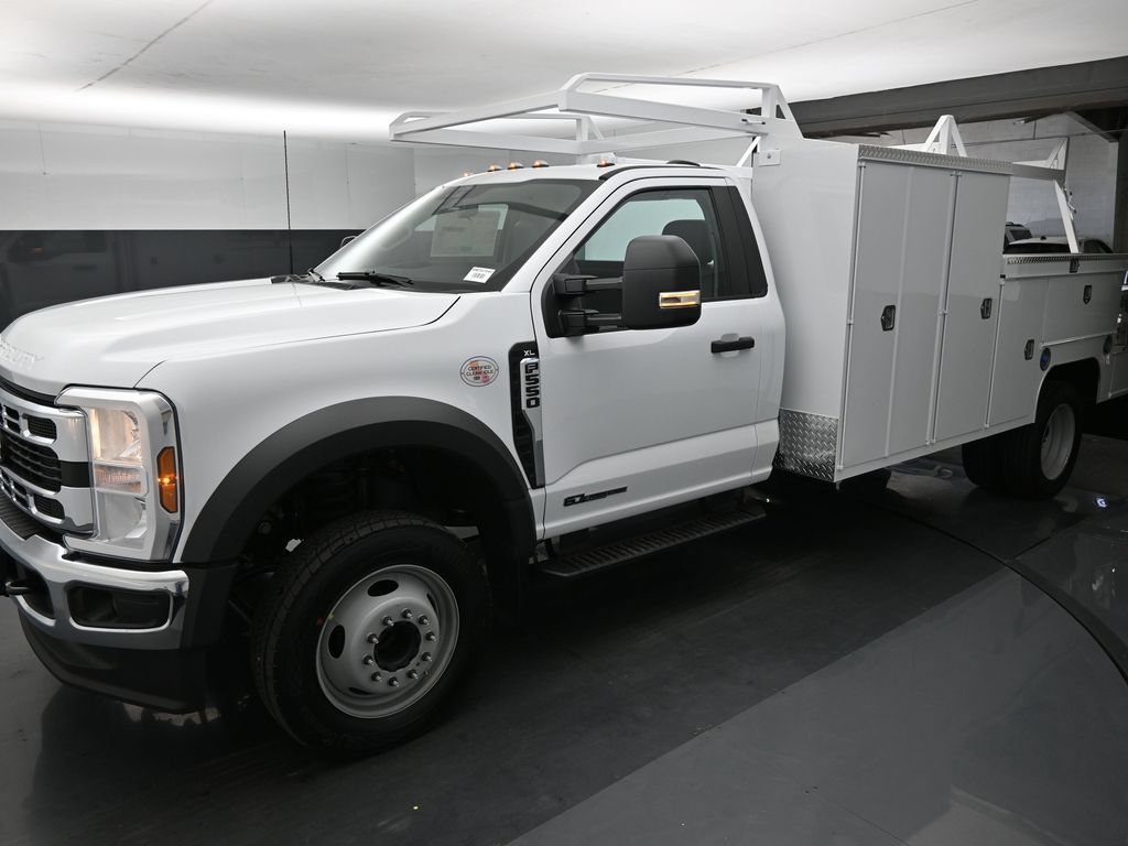 New 2026 Ford F550 2WD Regular Cab Super Duty image 4