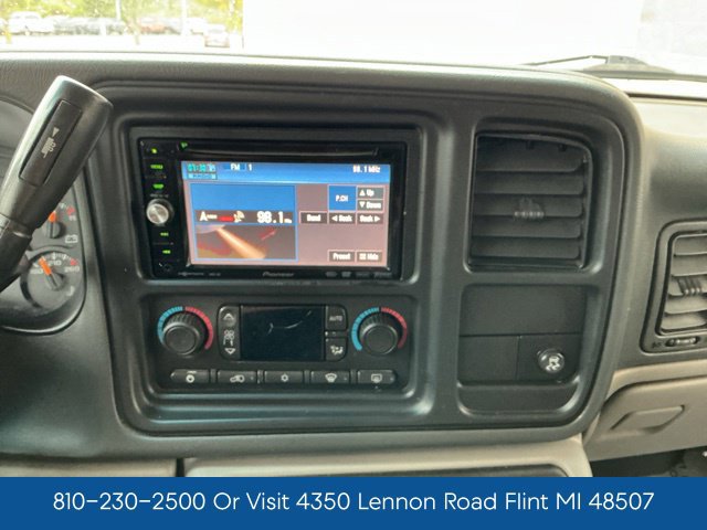 Used 2006 Chevrolet Avalanche Z71 w/ Sun And Sound Package AWD/4WD image 25