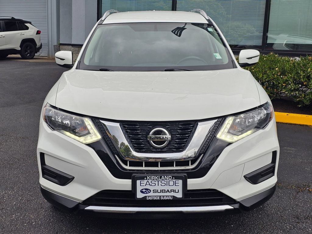 Used 2018 Nissan Rogue SV FWD image 2