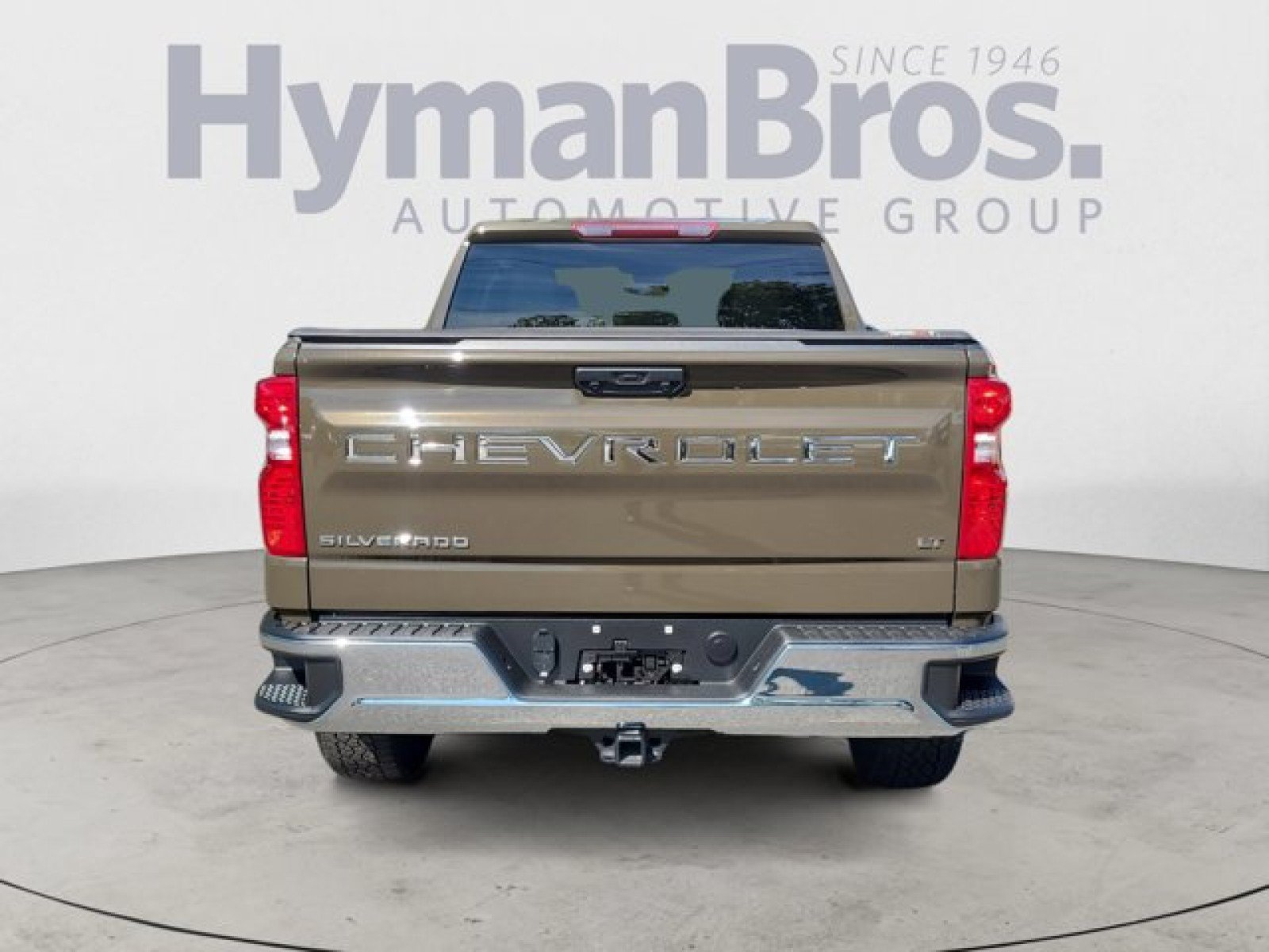 Used 2023 Chevrolet Silverado 1500 LT AWD/4WD image 4