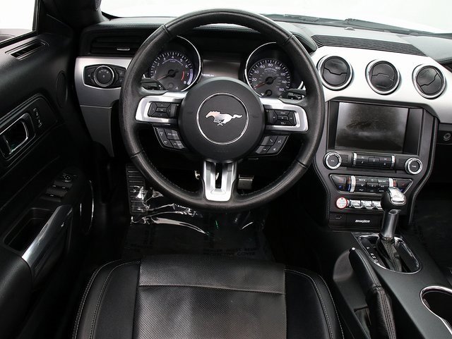 Used 2017 Ford Mustang Premium image 13