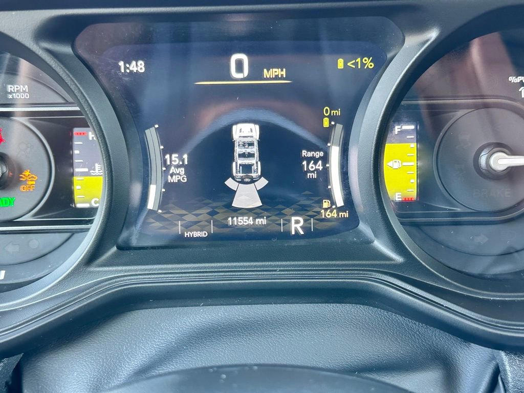 Used 2025 Jeep Wrangler Unlimited Sahara w/ Safety Group image 25