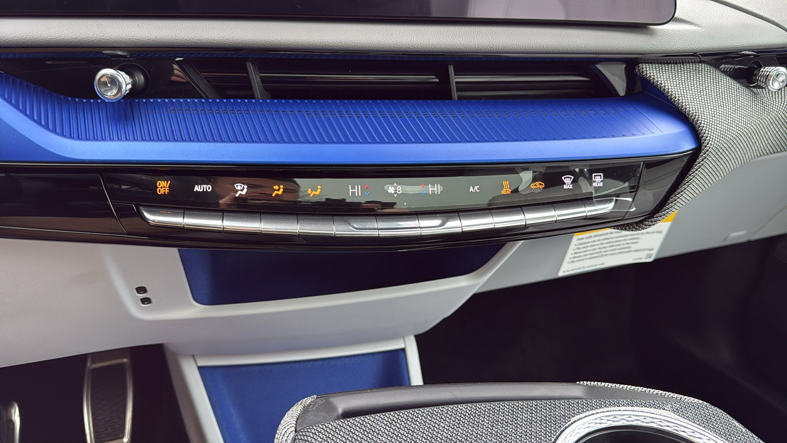 New 2026 Cadillac Optiq Sport 2 image 21