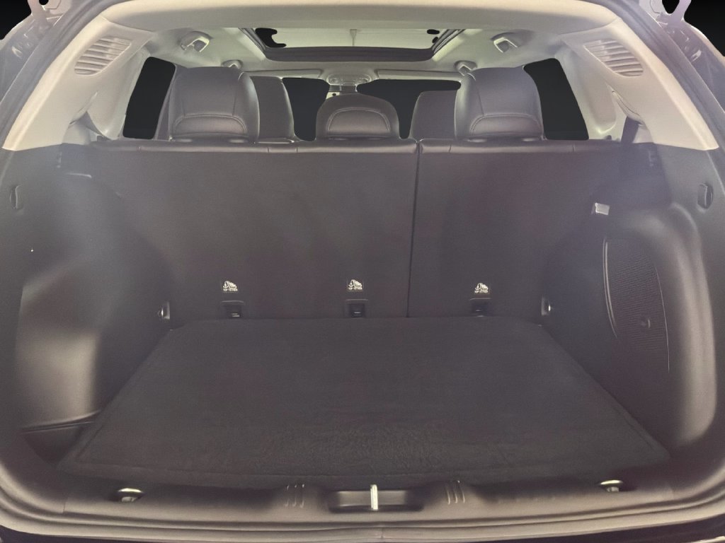 Certified 2022 Jeep Compass Trailhawk w/ Sun and Sound Group AWD/4WD image 21