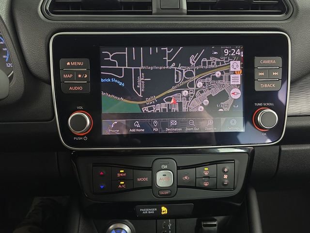 Used 2020 Nissan Leaf SV w/ SV Technology Package image 13