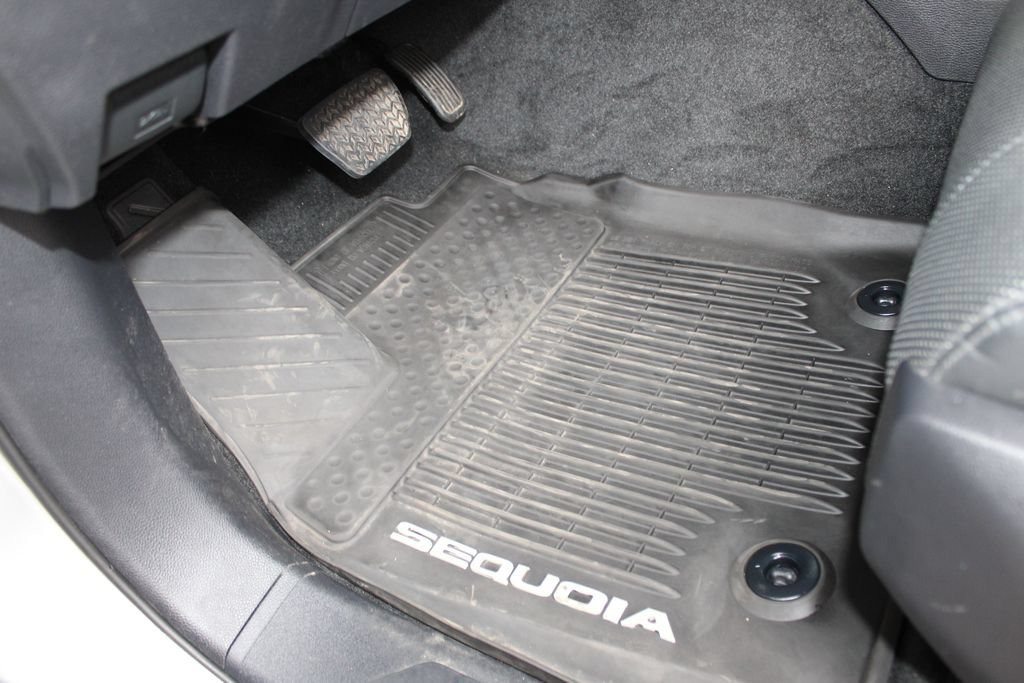 Certified 2024 Toyota Sequoia Limited AWD/4WD image 26