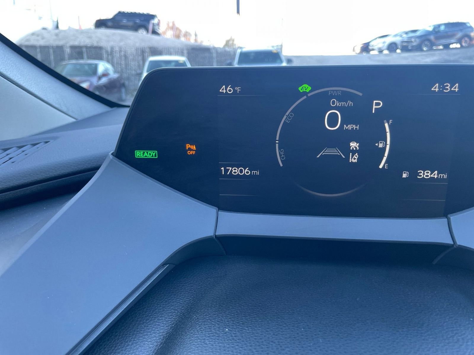 Used 2025 Toyota Prius LE image 12