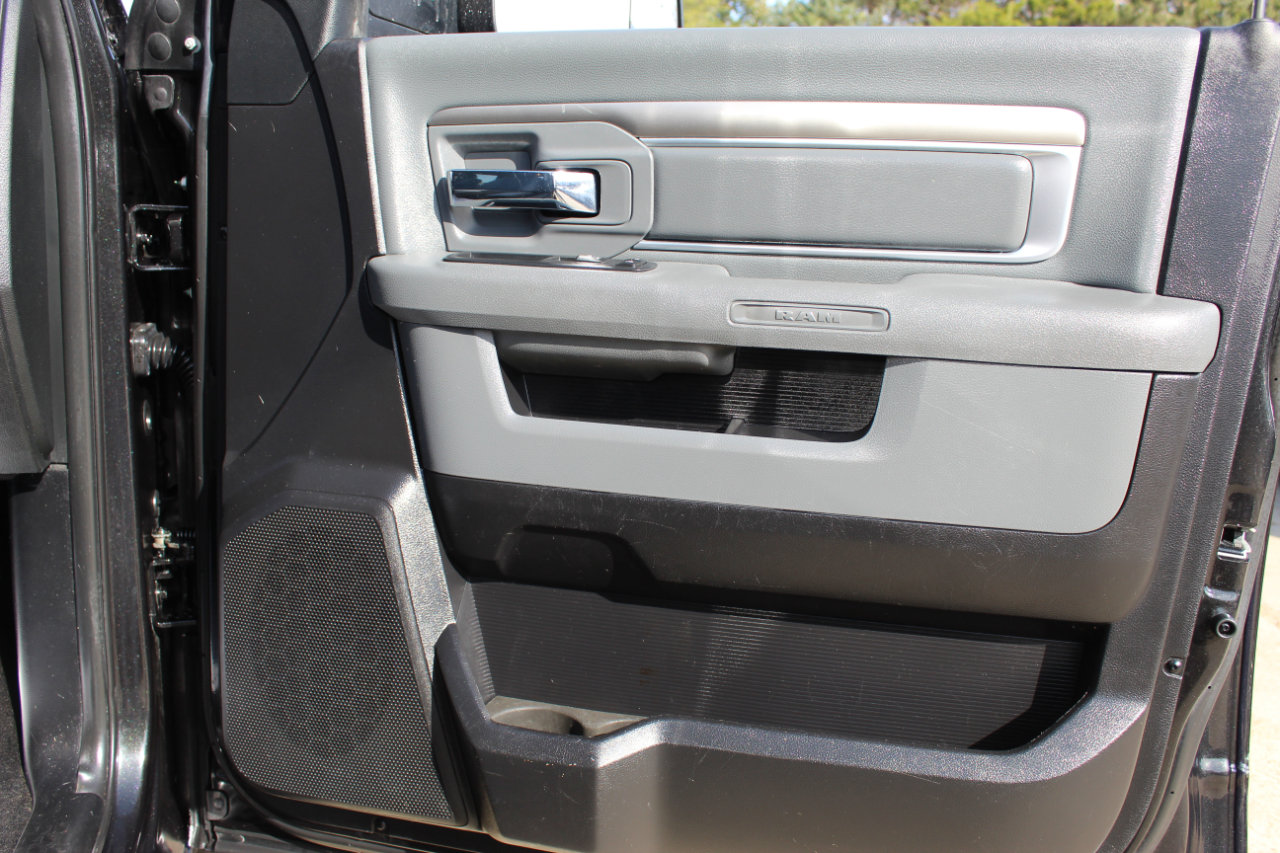 Used 2016 RAM 3500 Lone Star image 19